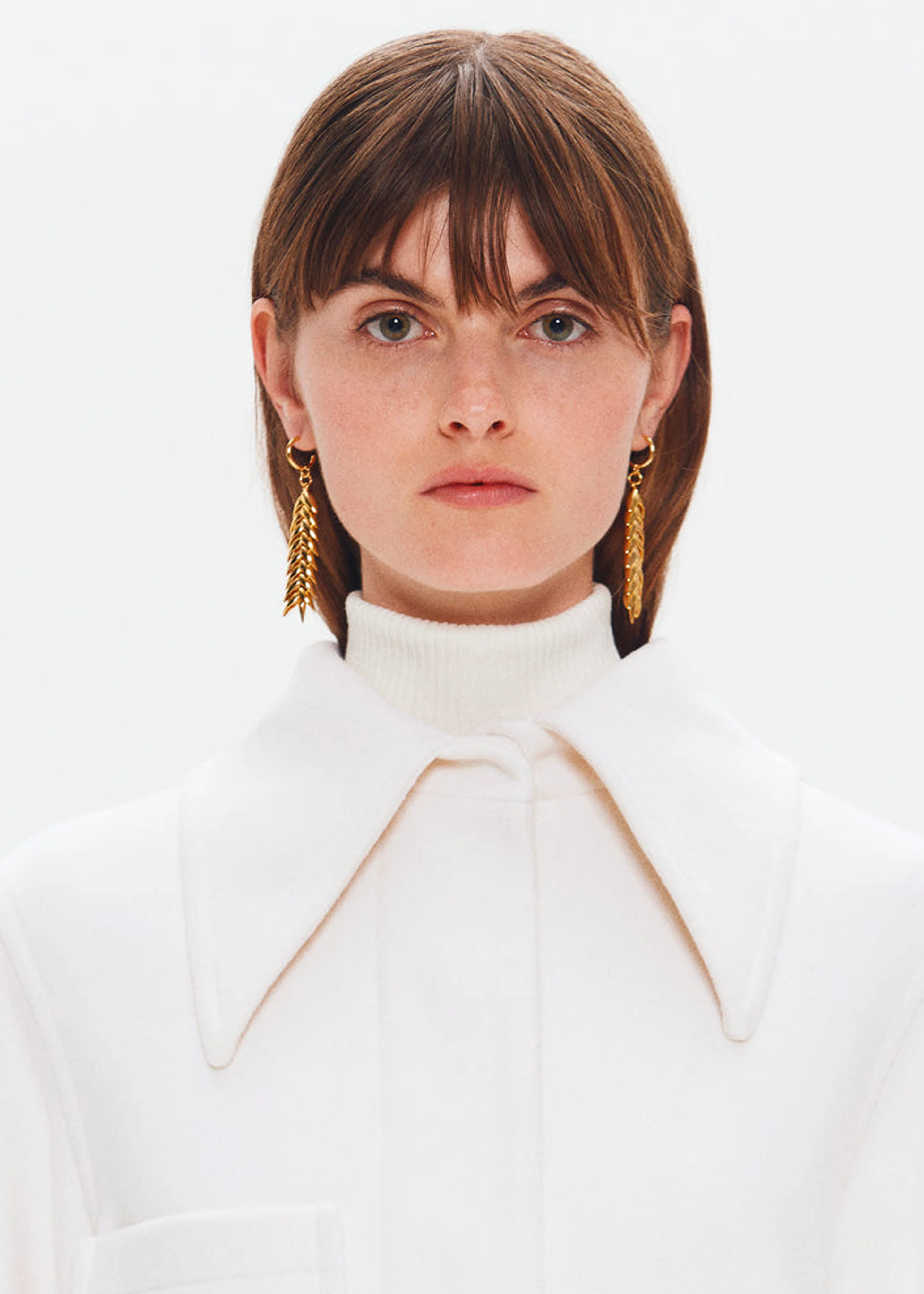 Bevza Spikelet Medium Hoop Earrings - Gold - Image 4