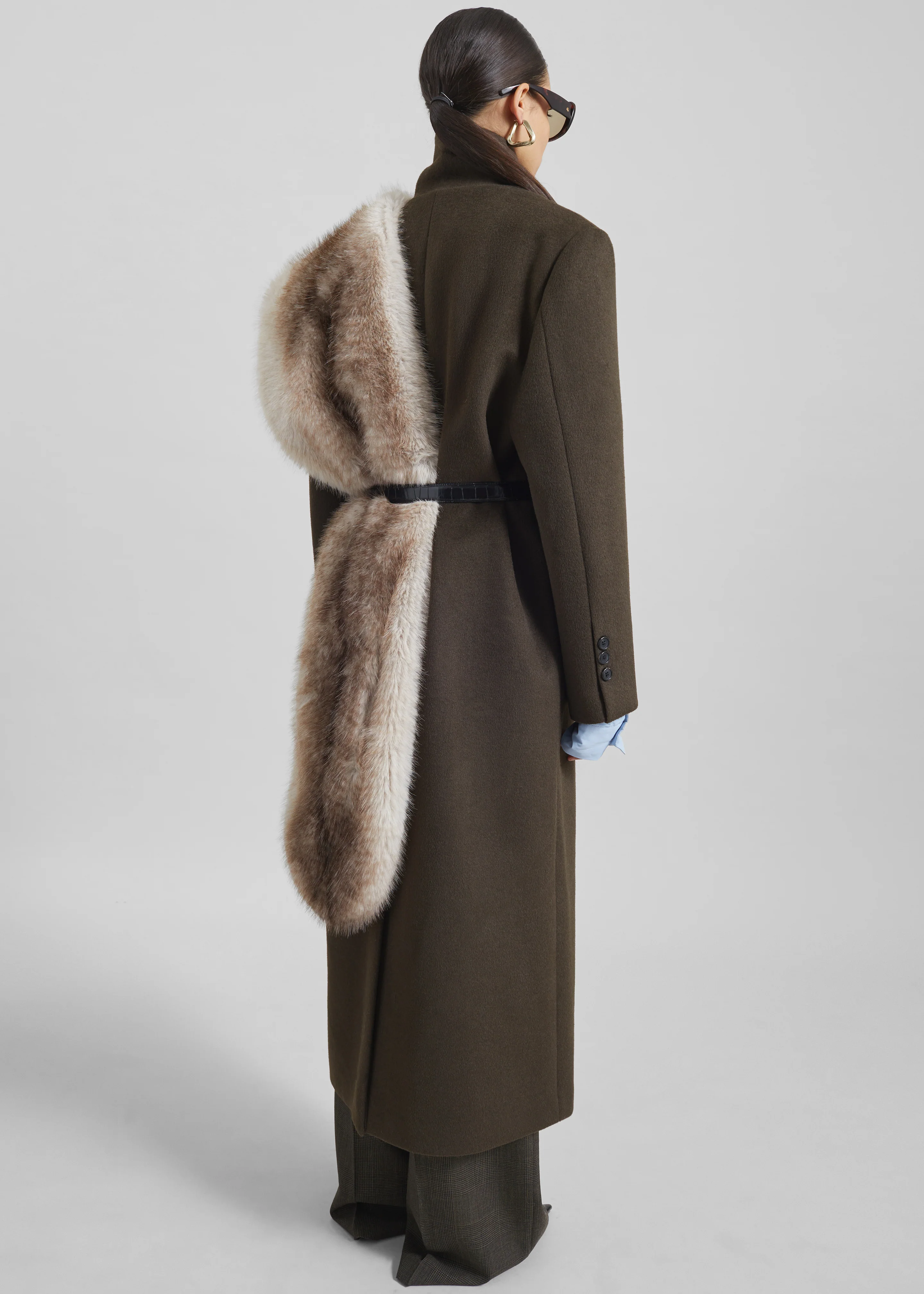 Ciasa Faux Fur Scarf - Grey - Image 5