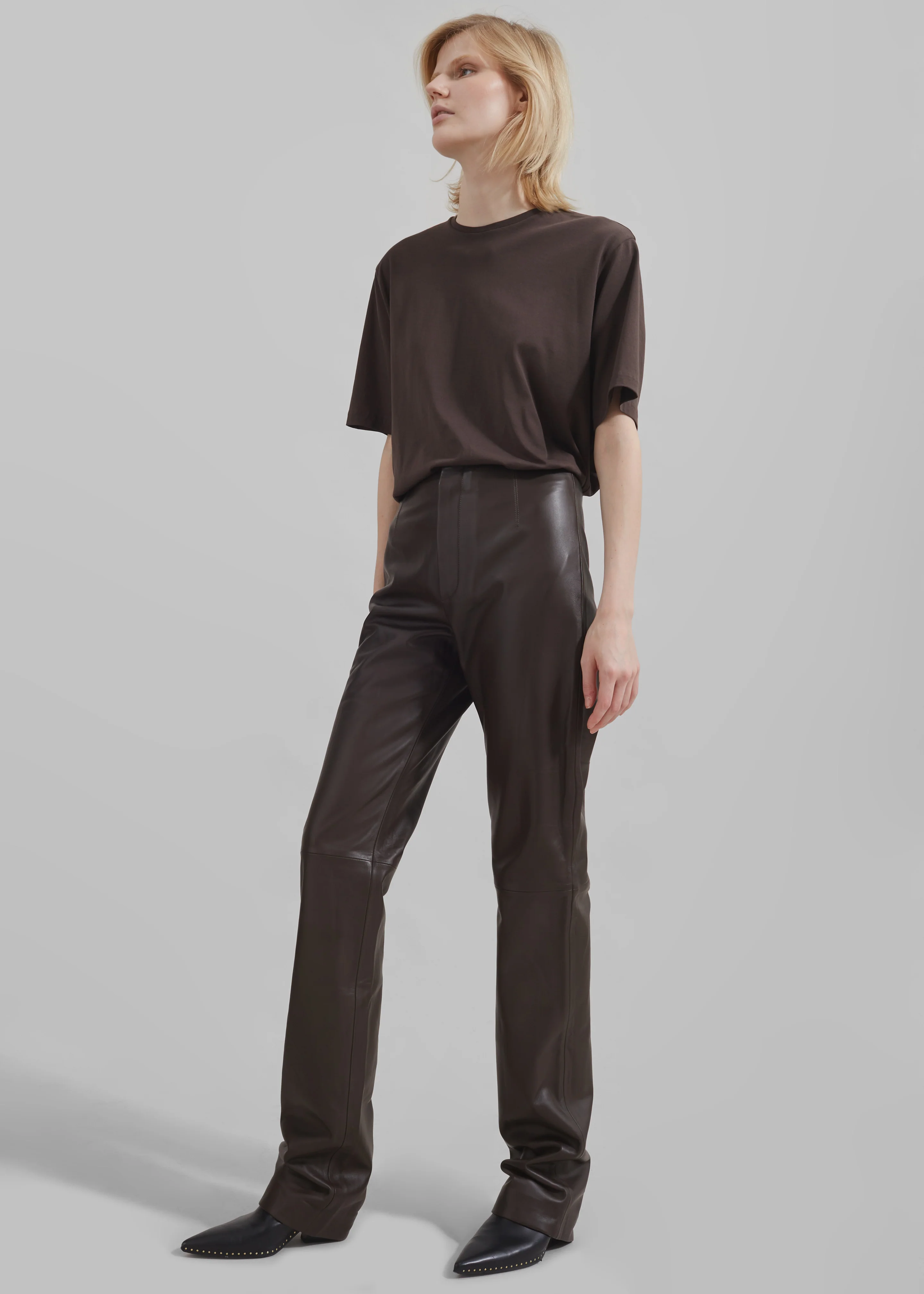Harper Soft Organic T-Shirt - Brown - Image 3