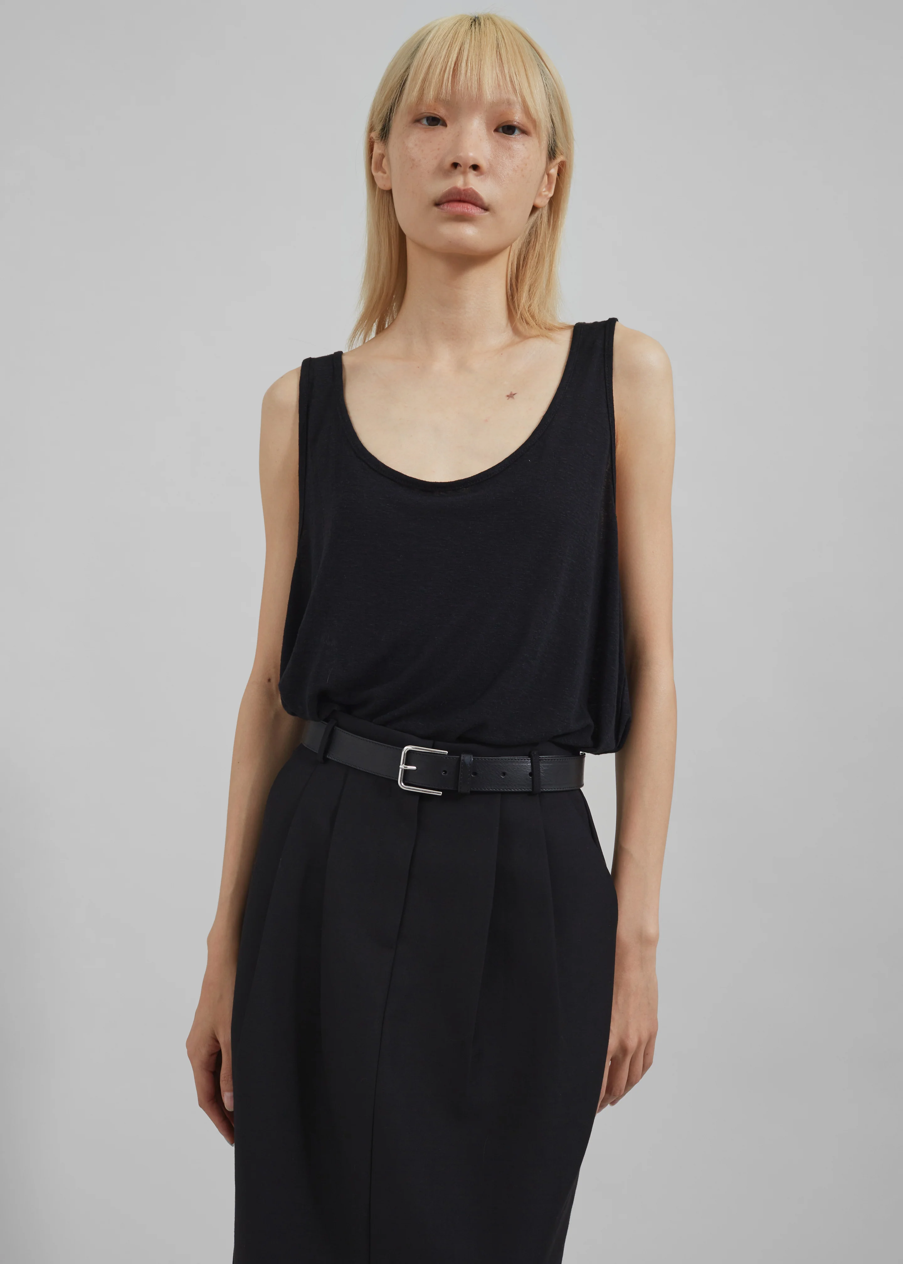 Josie Scoop Neck Tank Top - Black - Image 5