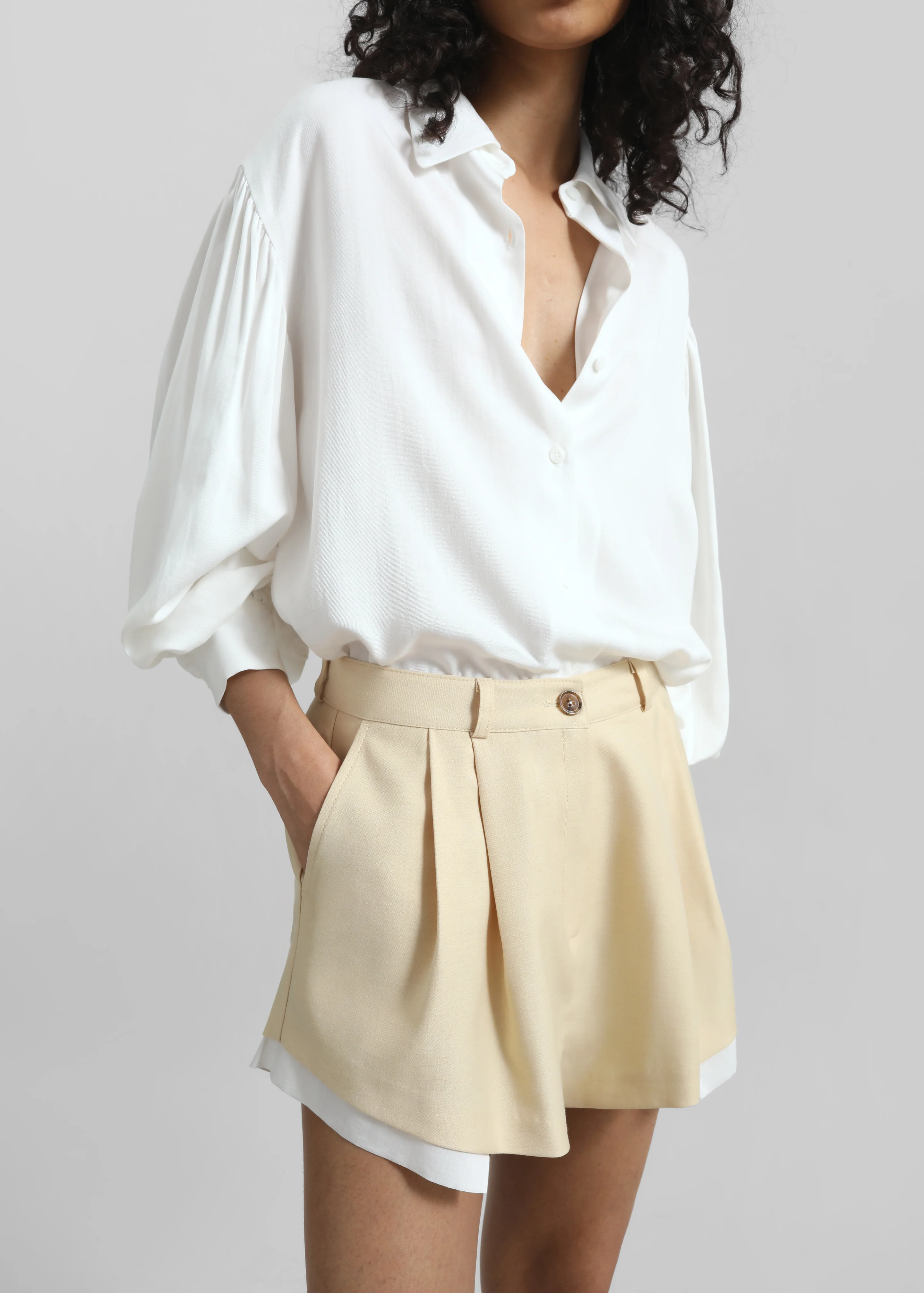 Juvay Pleated Shorts - Pale Yellow - Image 6