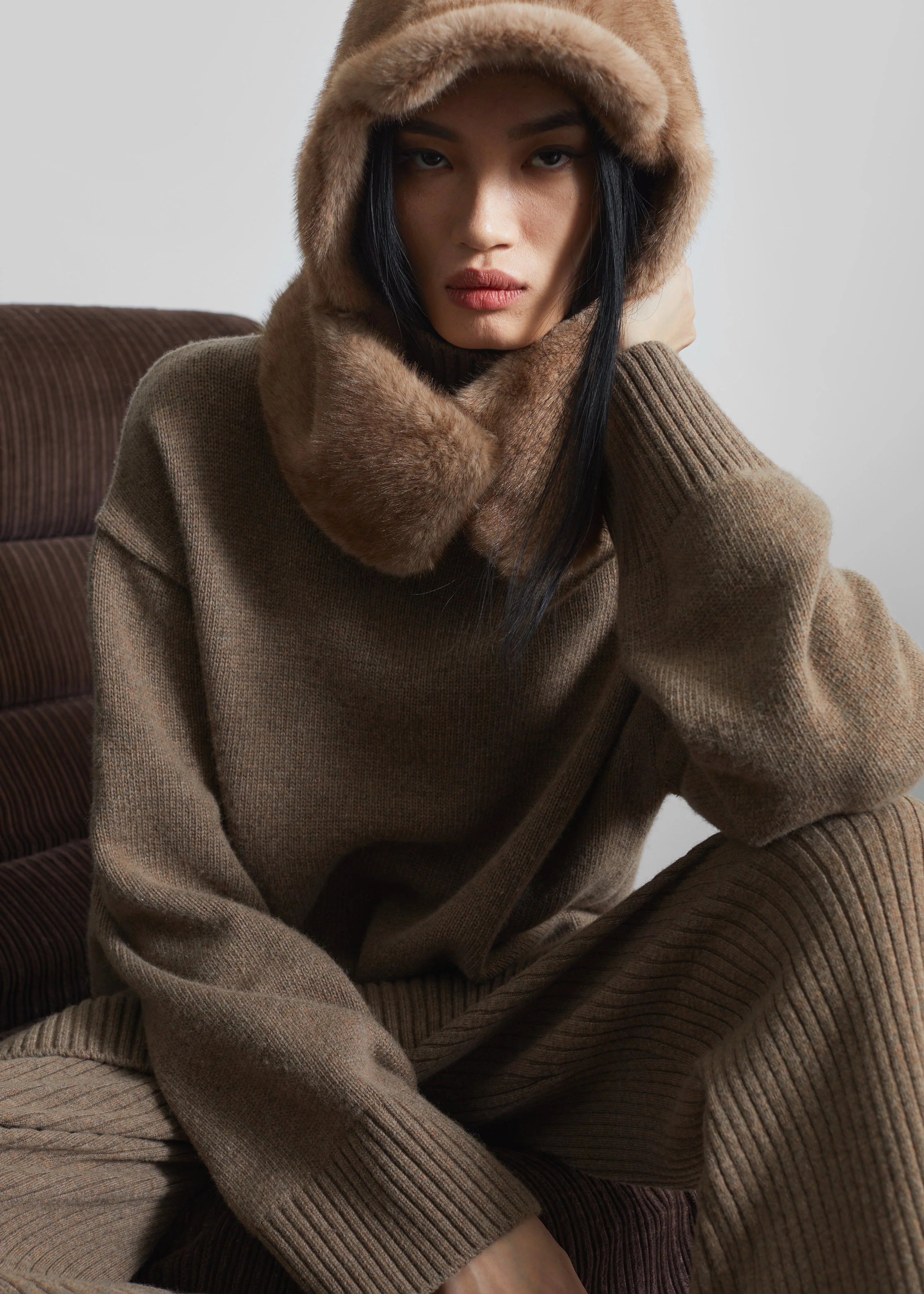 Kallio Faux Fur Hood - Light Brown - Image 6