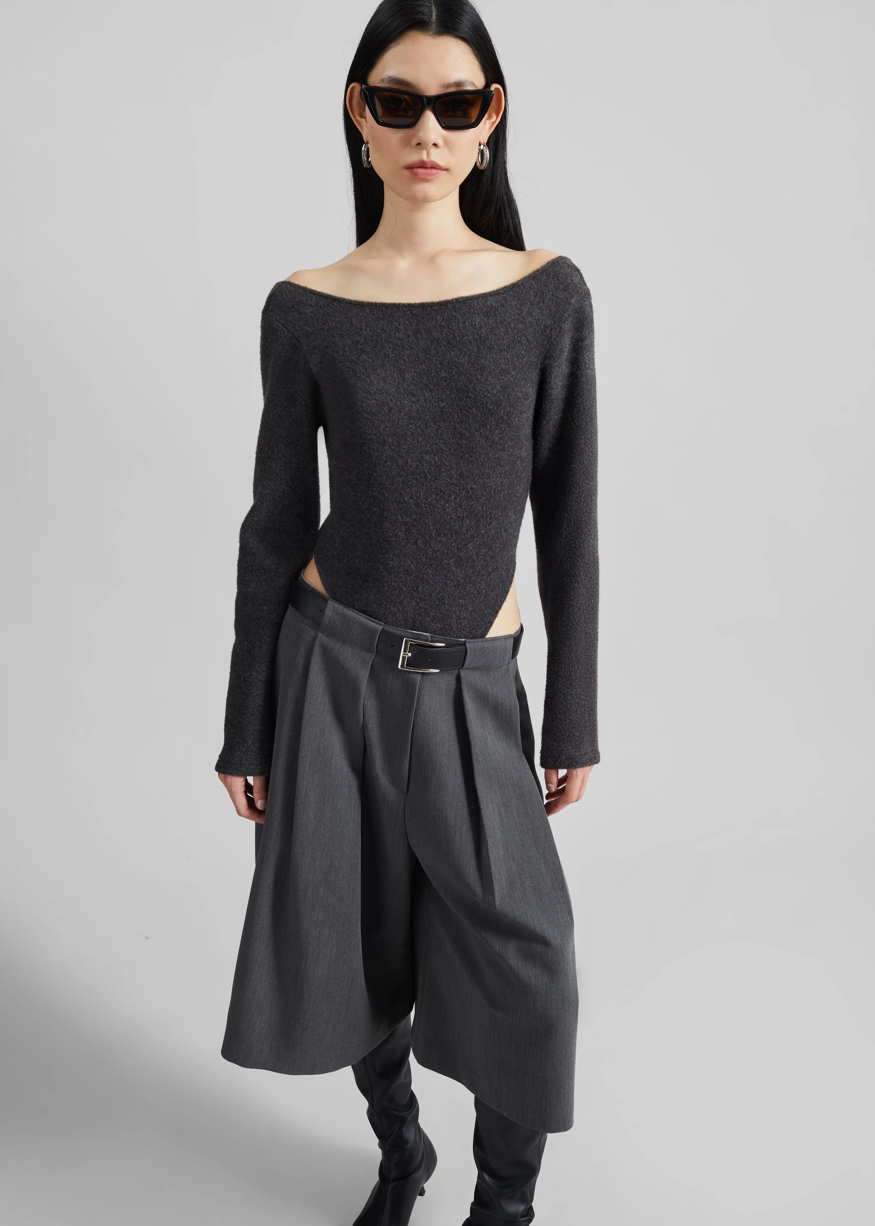 Kalvo Belted Bermuda Shorts - Dark Grey - Image 5