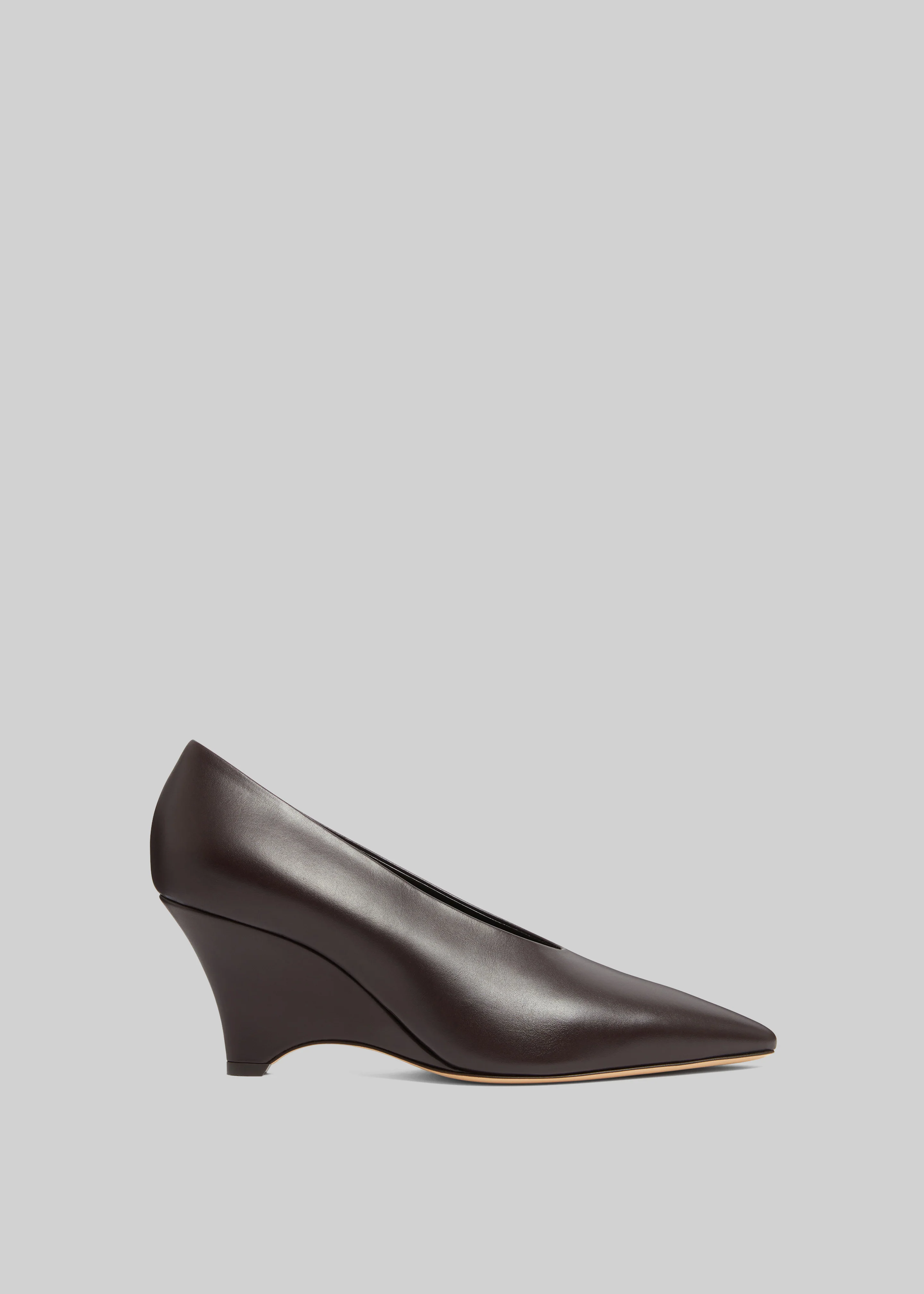 Le Monde Beryl Victoria Decolette Wedges - Plum - Image 4