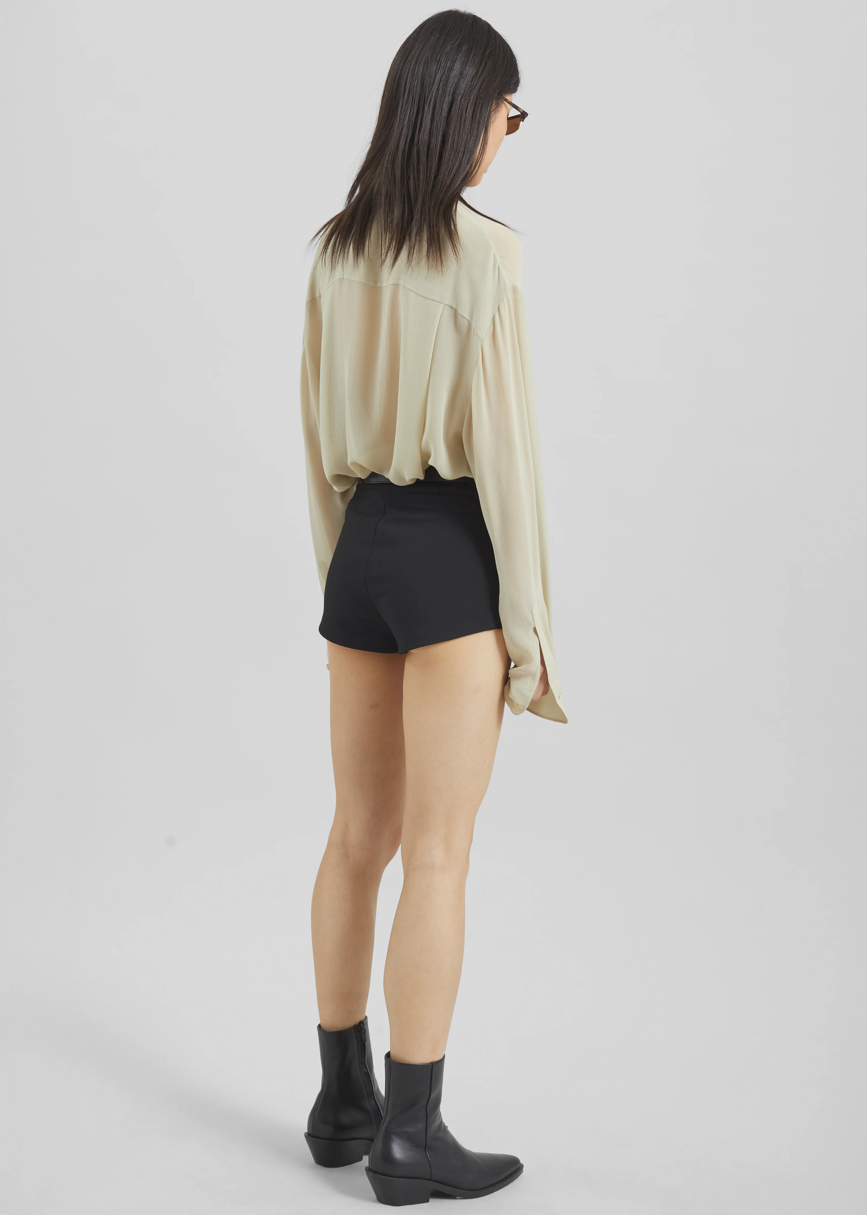 Loen Hot Pants - Black - Image 8