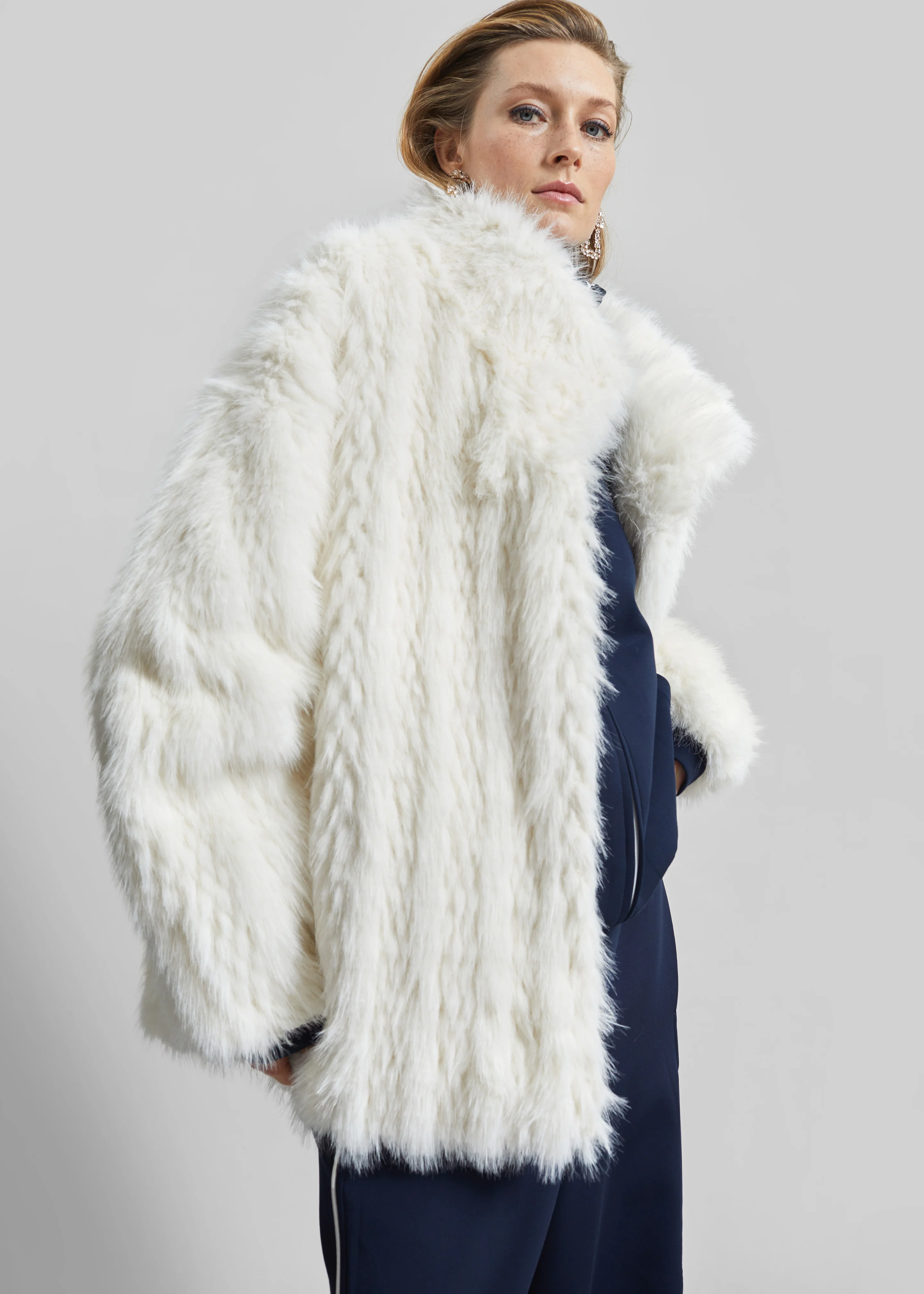 Mortisa Faux Fur Belted Short Coat - Off White - Image 8