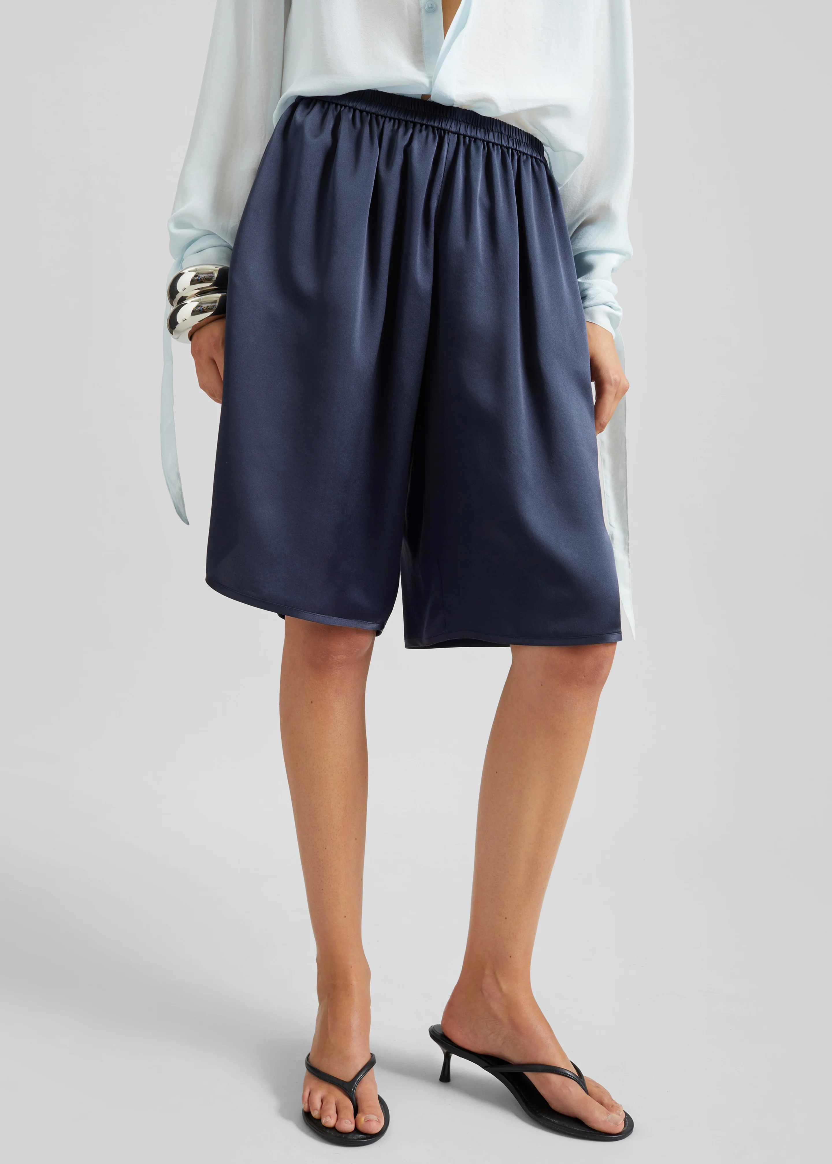 Nelis Silk Bermuda Shorts - Navy - Image 5