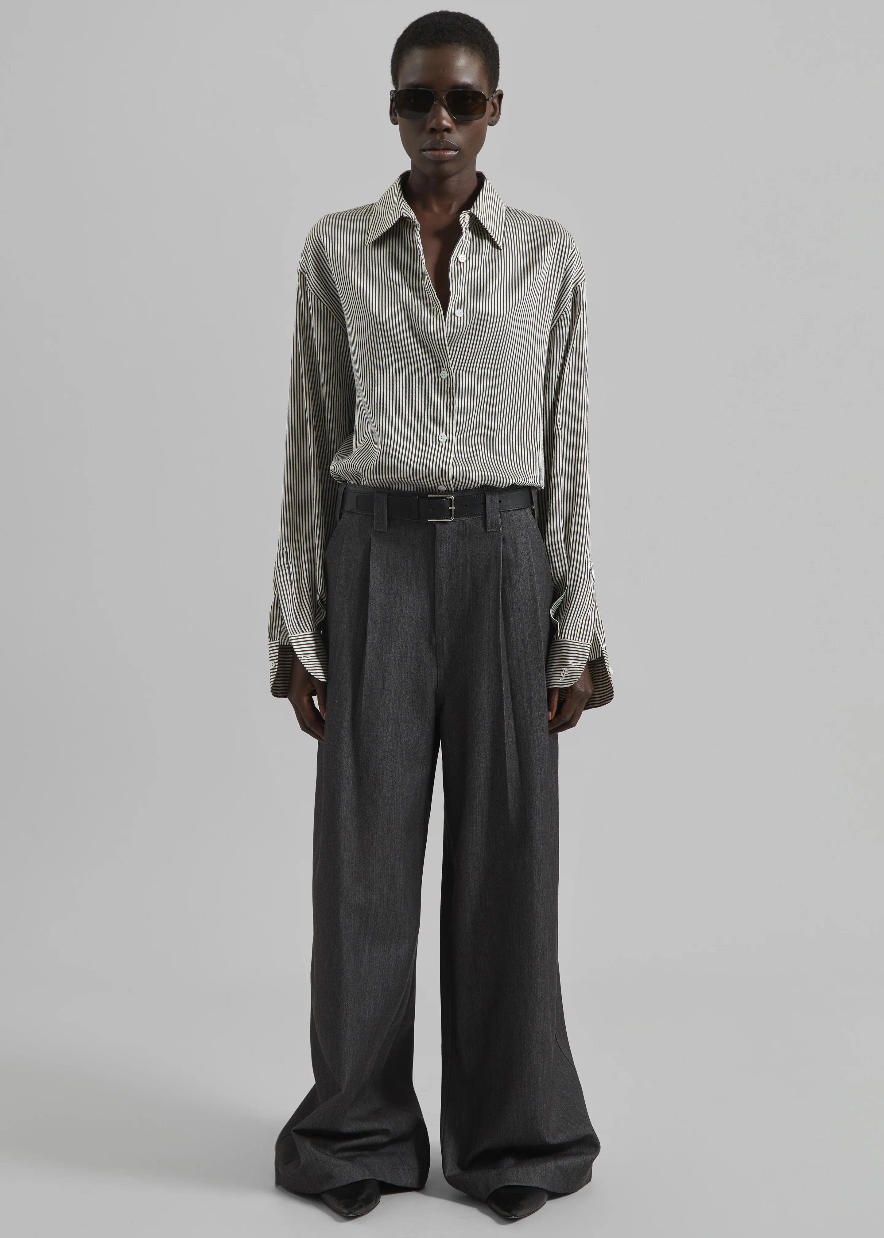 Nellore Pleated Denim Pants - Dark Grey Melange - Image 9