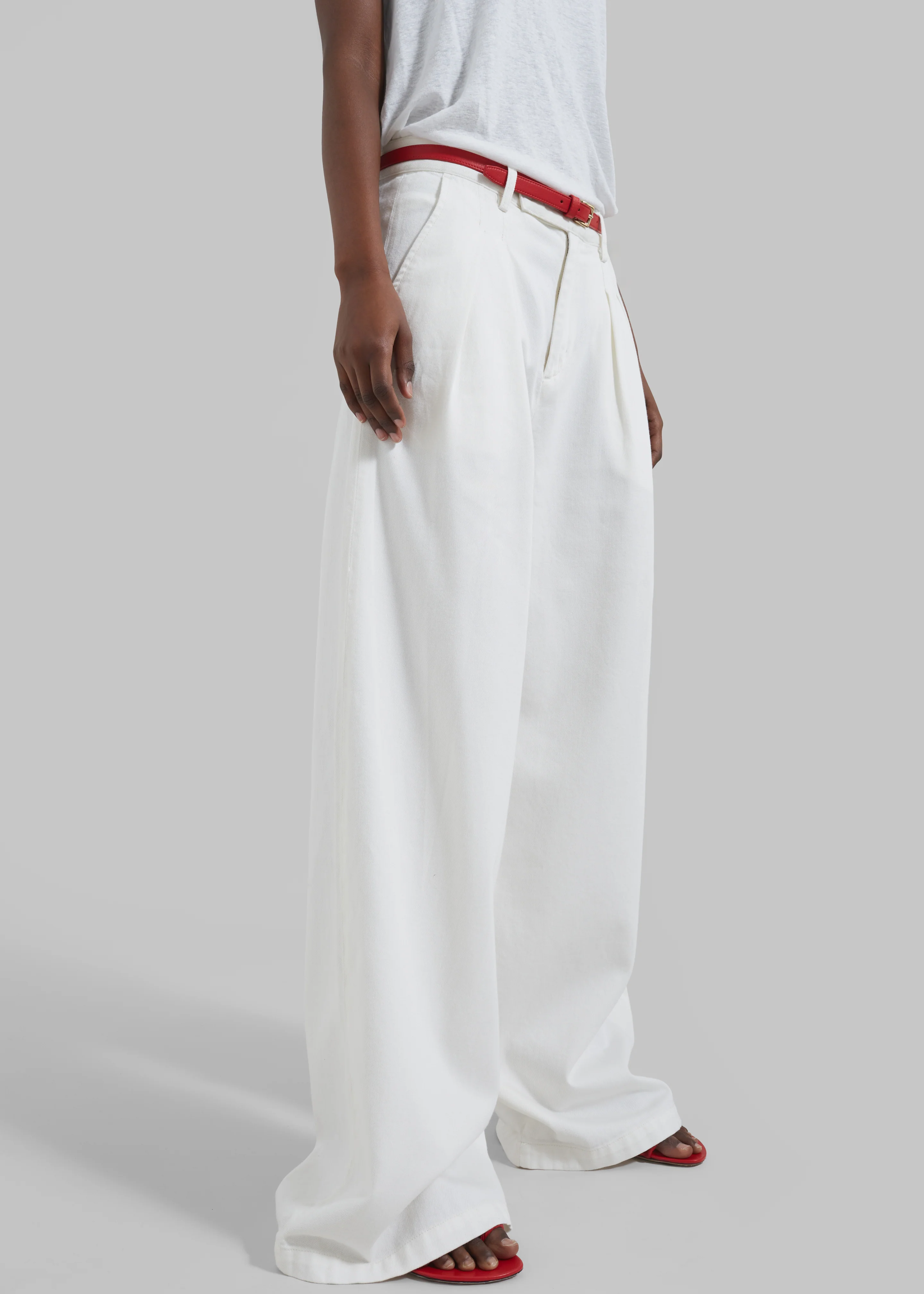 Nolan Pleated Denim Trousers - White - Image 4