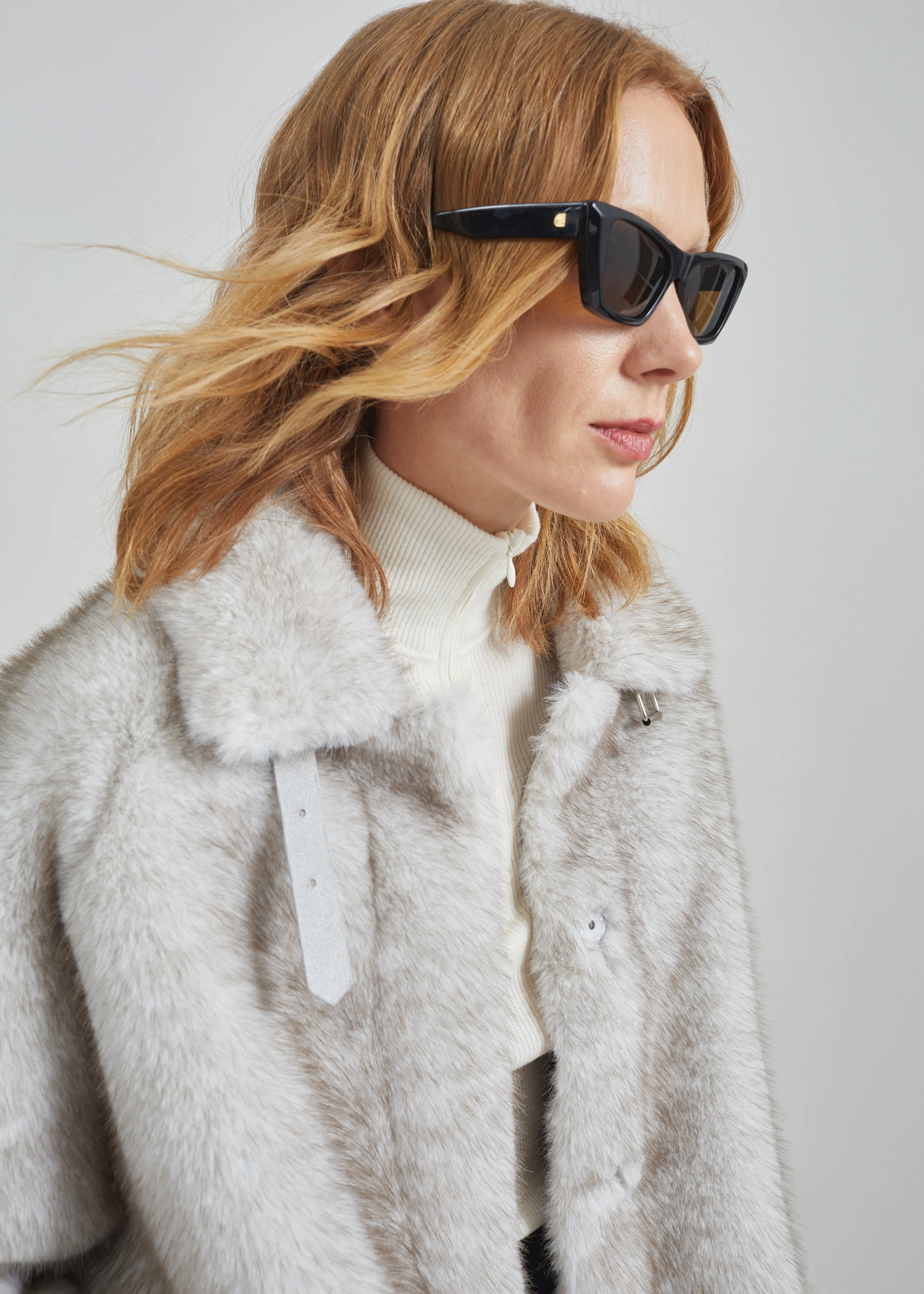 Senja Faux Fur Jacket - Light Beige - Image 2